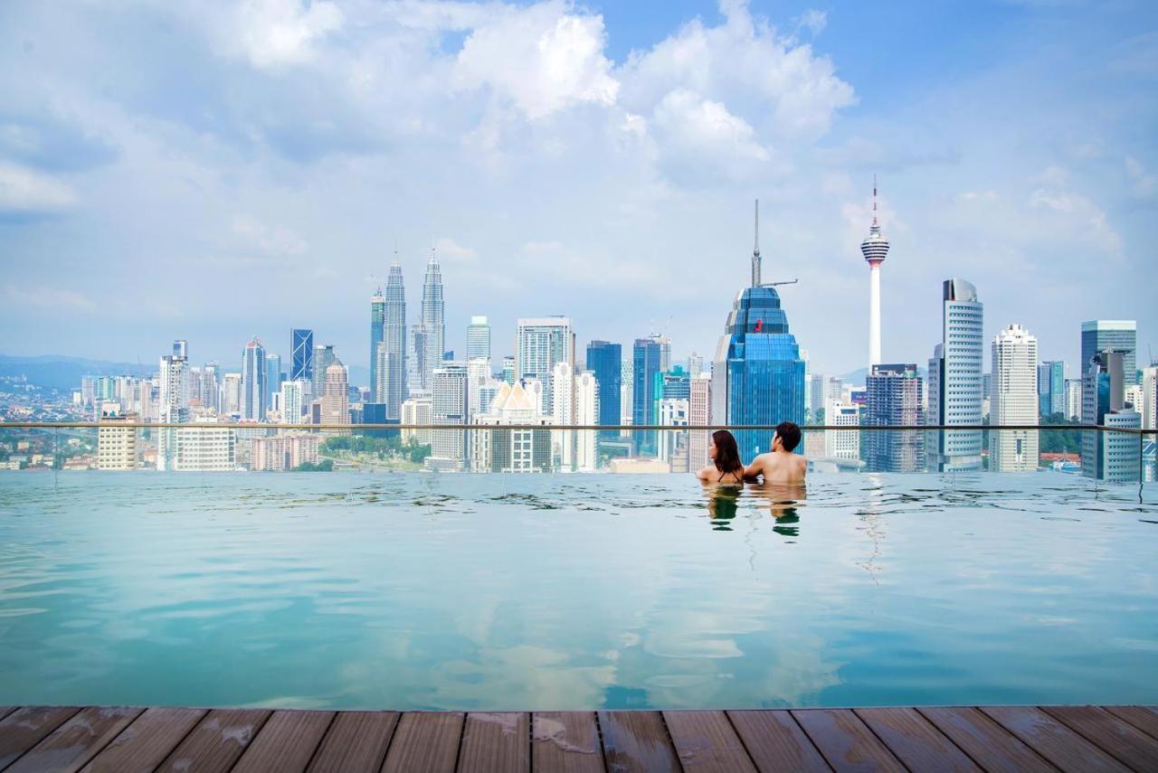 Regalia Suites Infinity Pool クアラルンプール エクステリア 写真