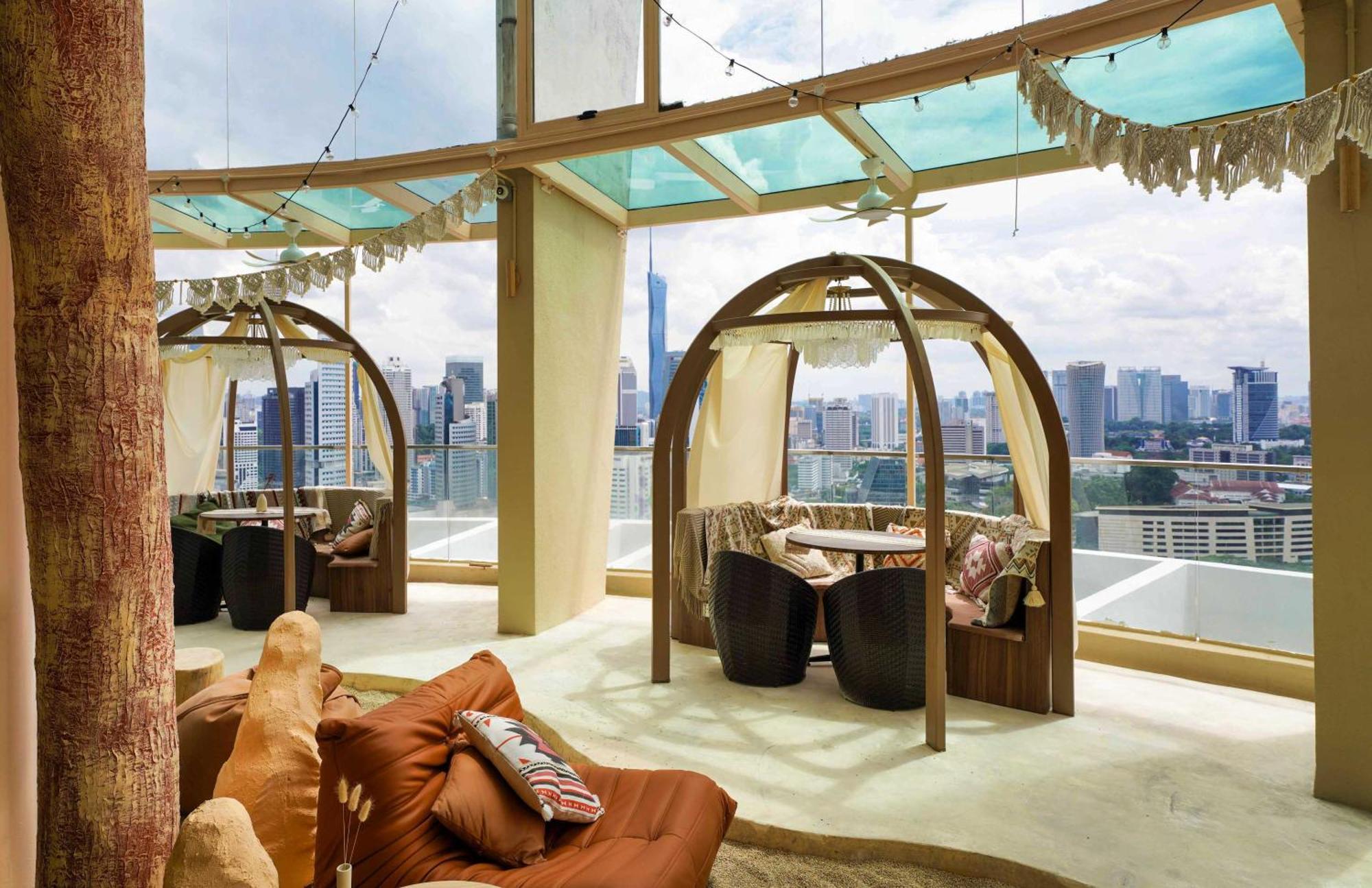 Regalia Suites Infinity Pool クアラルンプール エクステリア 写真